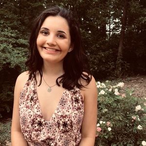 Meet your Posher, Maela